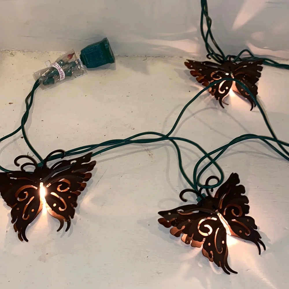 N/A strand butterfly